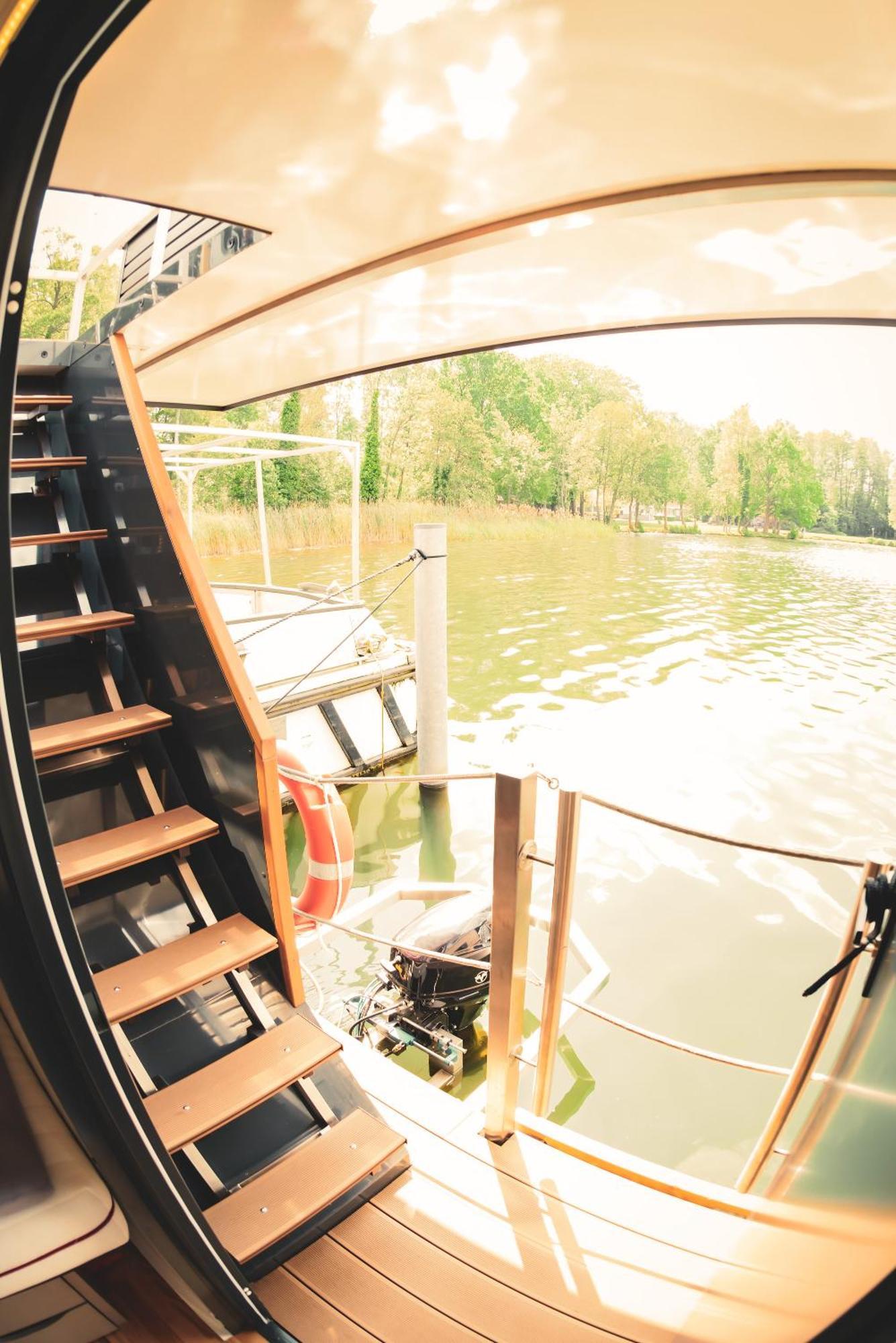 Traumzeitboot2 Auf Dem Scharmuetzelsee Bad Saarow Bagian luar foto